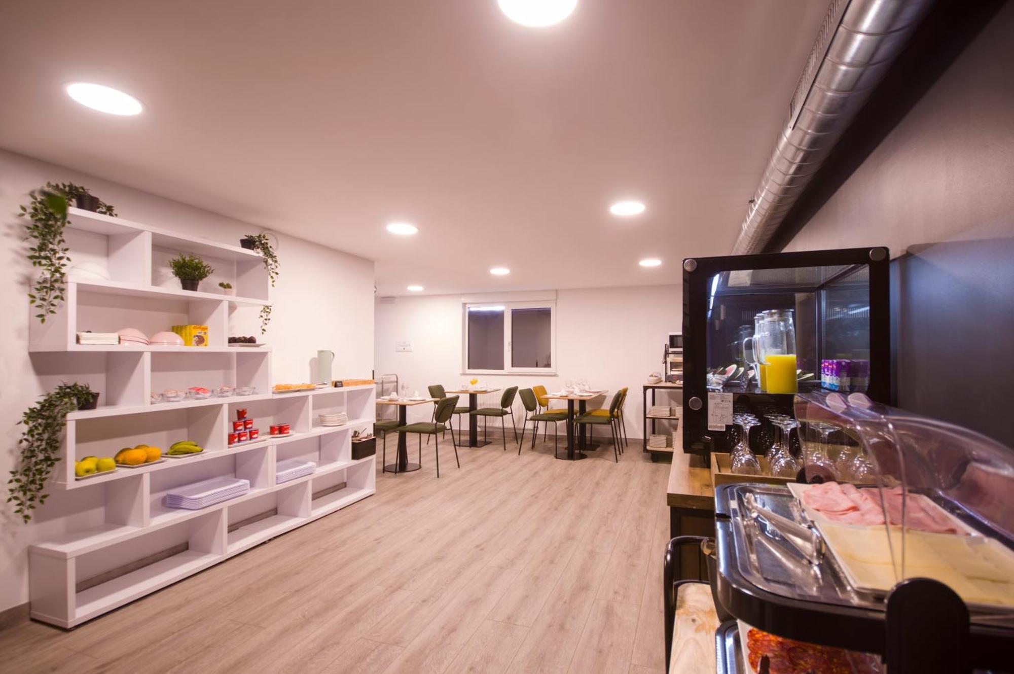 U-Hotel Dario Lugo Luaran gambar