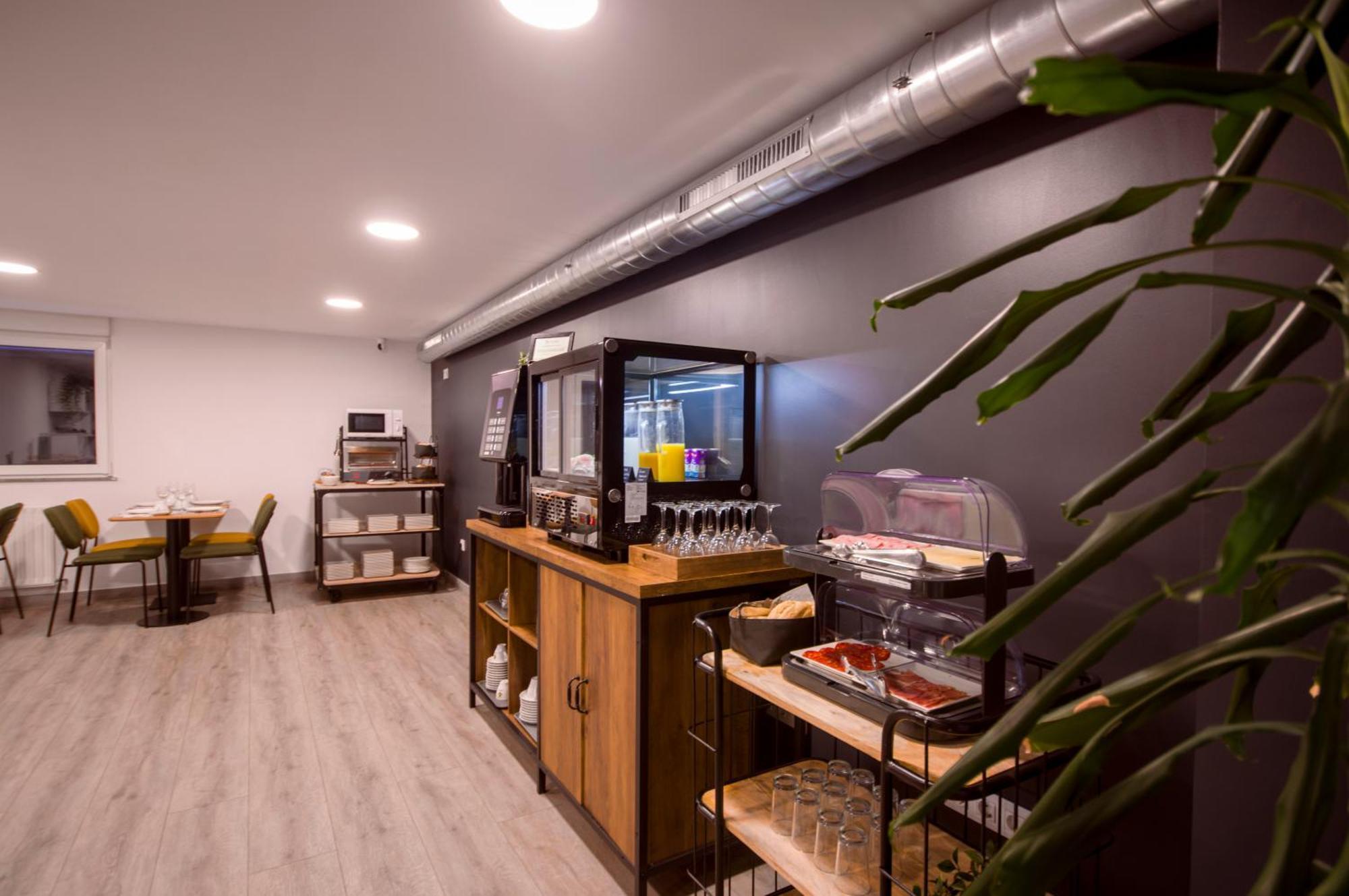 U-Hotel Dario Lugo Luaran gambar