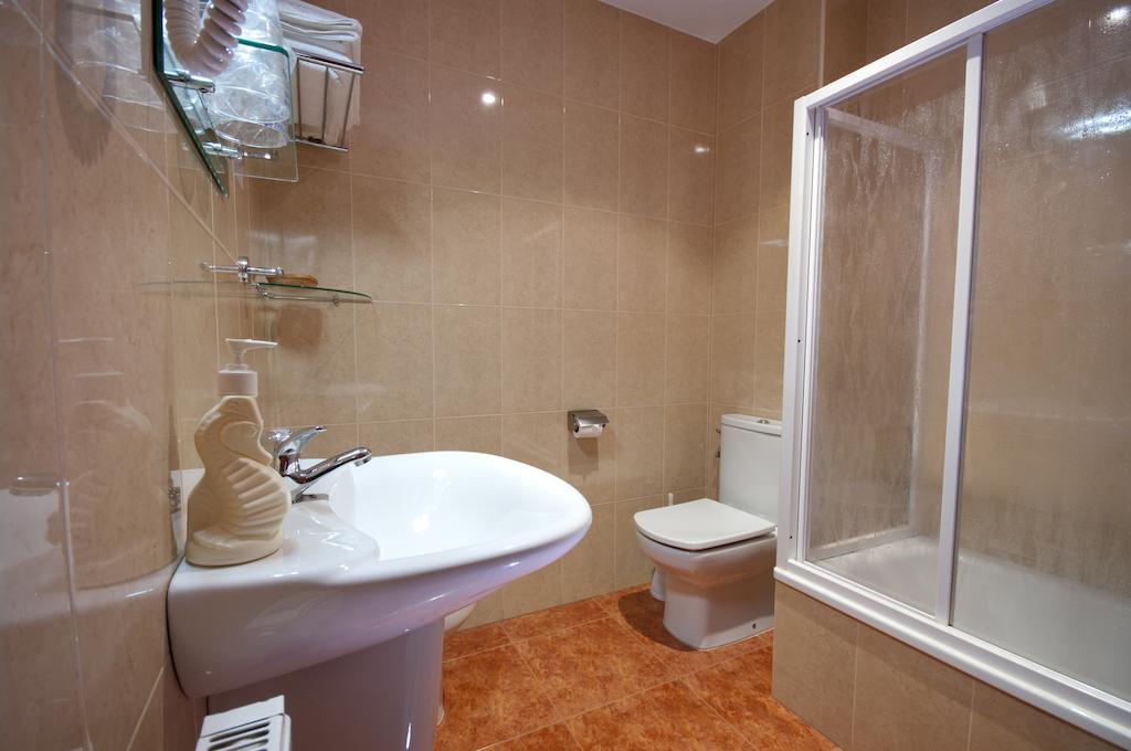 U-Hotel Dario Lugo Bilik gambar