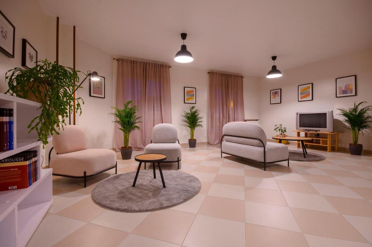 U-Hotel Dario Lugo Luaran gambar
